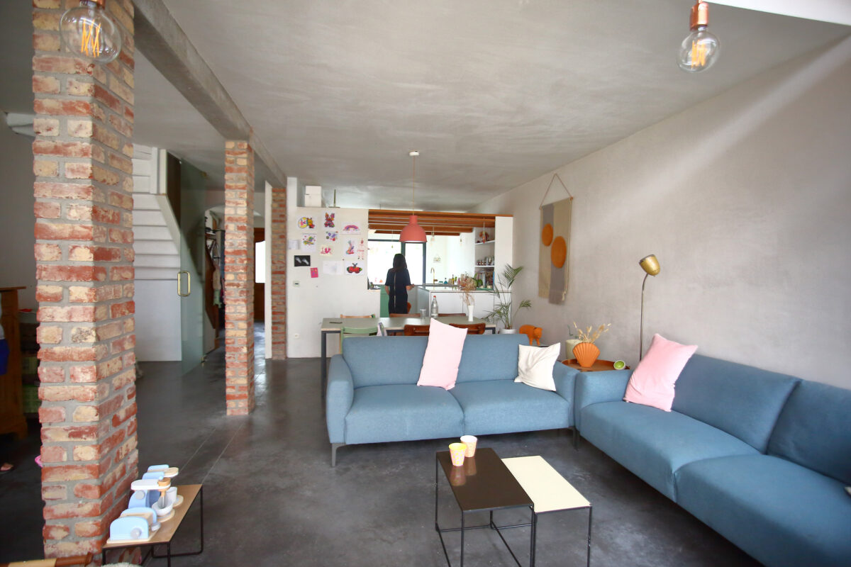 GBJ steen knikt glas snijdt hout