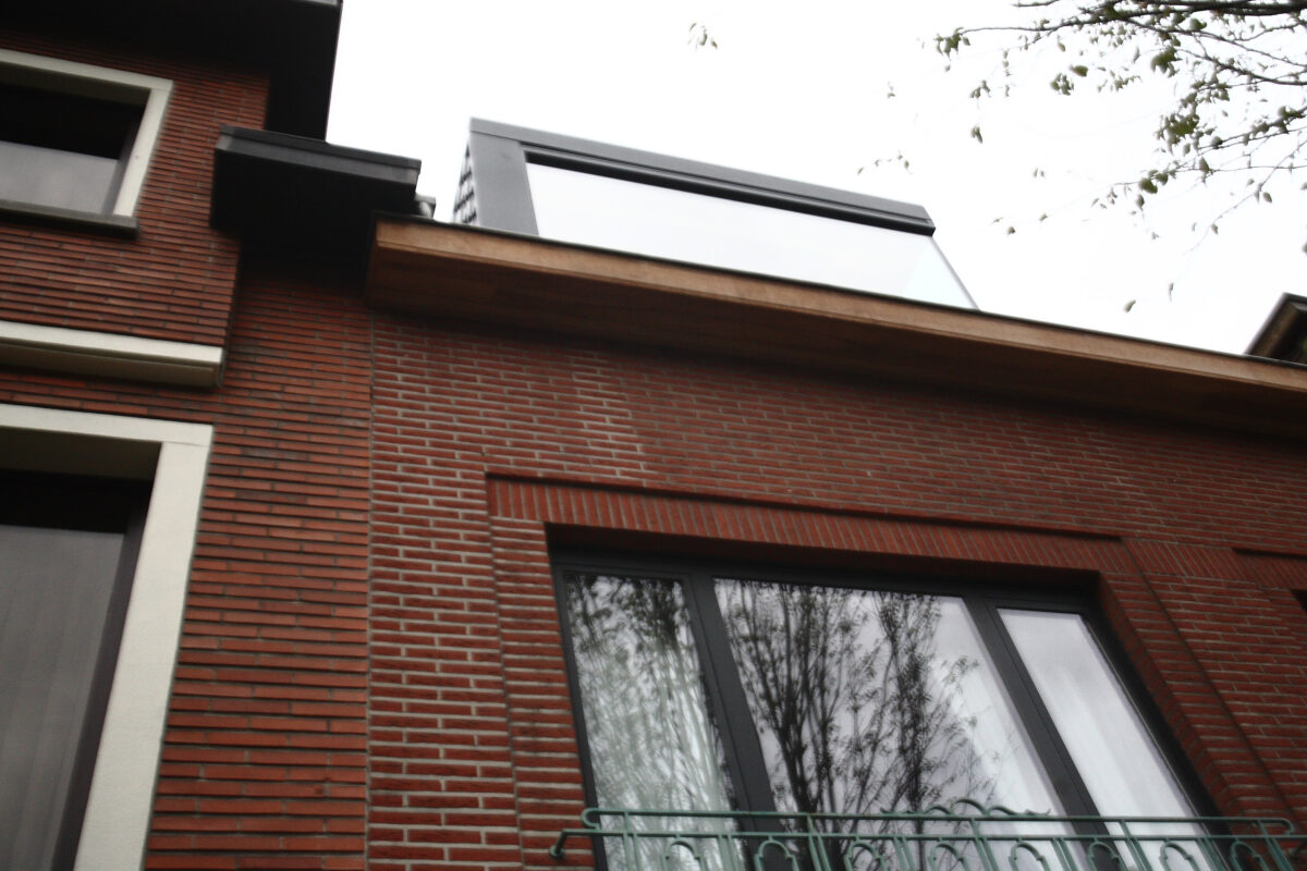 GBJ steen knikt glas snijdt hout