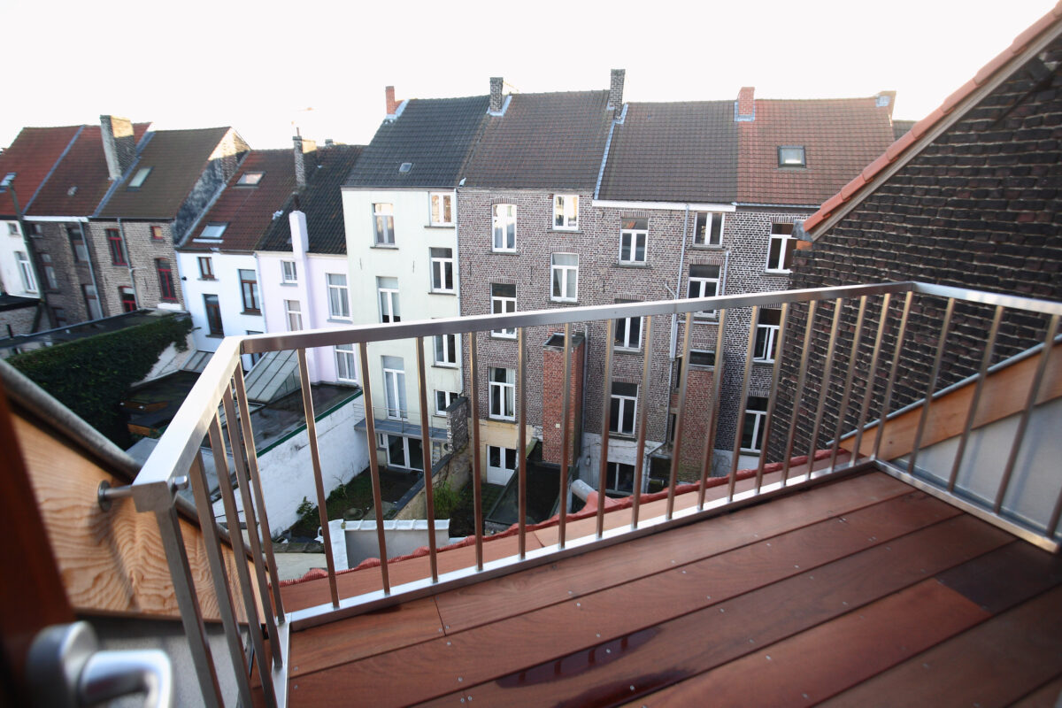 SAT vierkant with a view